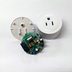 The Internal Structure of Smart Plugs